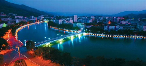 长寿老妈串串香